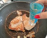 Foto del paso 4 de la receta: Pollo al ajo y vino blanco 🐔🧄🥂