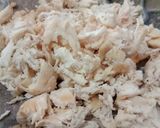 A picture of step 4 of Chicken fajita soup with chicken pin rolls and cheesy potatoes.