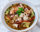 Hình bước làm 3 của món Canh chua tôm mực