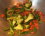 A picture of step 4 of Winter Vegetable Macaroni.