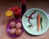 Foto langkah ke 1 dari resep Telor Ceplok Asam Manis.