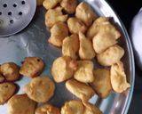 A picture of step 1 of Kadhi pakoda (fritters).