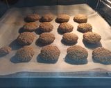 Foto del paso 5 de la receta: Galletas crujientes de quinoa y avena con chocolate 🍪