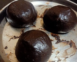 ओरिओ बॉलस.. (oero balls recipe in marathi) रेसिपी स्टेप 3 फोटो 