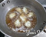 A picture of step 3 of Black Gram Fritters with Leek.
