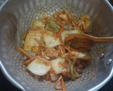 Foto langkah ke 1 dari resep Kimchi jjigae (Sup Kimchi).