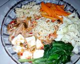 Foto langkah ke 5 dari resep Budae Jjigae Ramyeon Indonesian Version (#PR_AnekaMieKuah).