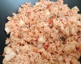 Hình bước làm 2 của món Cơm Chiên Cà Chua & Cồi Sò Điệp