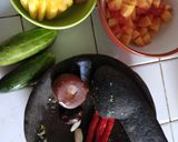 Foto langkah ke 1 dari resep Rujak colek.