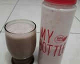 Foto langkah ke 3 dari resep Strawberry Oat Smoothies.