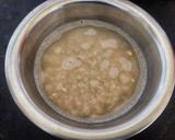A picture of step 2 of Oats Breakfast Smoothie.