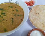 A picture of step 4 of Dal pakwan.