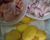 A picture of step 1 of Taaj kabab salan.