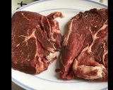 Une image de l'étape 1 de Basse côte marinée grillée à la plancha.
