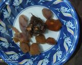 A picture of step 1 of Imli Aloo Bukhara sharbat.