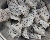 A picture of step 5 of Tapioca Dragon Fruit Pink Dessert.