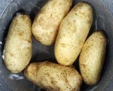 Foto del paso 1 de la receta: 🥔🧄 Papas horneadas al ajillo 🧄🥔