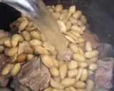 Foto langkah ke 3 dari resep Soup Iga Lobak & Kacang tanah.