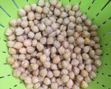 Foto del paso 1 de la receta Garbanzos con bacon y cebolla
