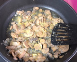 Foto del paso 5 de la receta: Lomo con nata y champiñones
