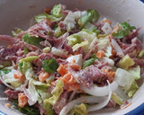 Foto del paso 5 de la receta: Codillo de cerdo en ensalada