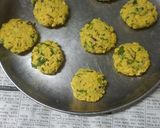 A picture of step 2 of Mint chana dal kabab.