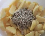 Tűzdelt karaj zöldfűszeres, joghurtos burgonyával recept fázis 6 fotója