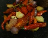 Foto langkah ke 2 dari resep Sambal Cumi Asin Ala Askyra's Kitchen.