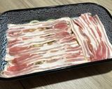 Bacon-Hagyma ágyon sült hús recept fázis 4 fotója