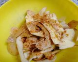 Foto del passaggio 3 della ricetta Snack di bucce di patate antispreco
