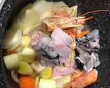 Foto del paso 1 de la receta: Cazuela de pescado y gana langostinera