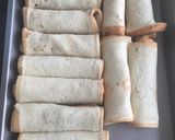 Foto langkah ke 5 dari resep Strawberry chocolate french toast roll ups.