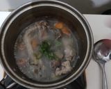 Foto langkah ke 4 dari resep Sop Ayam Kampung.