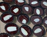 Foto langkah ke 6 dari resep Brownies red velvet.