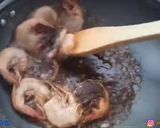 Foto langkah ke 3 dari resep Udang Lada Hitam.