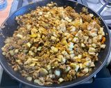Une image de l'étape 17 de Aubergines farcies au bœuf, épices et légumes.
