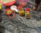 A picture of step 2 of Chicken veggie pie.