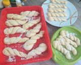 Foto langkah ke 4 dari resep Twisted korean doughnuts.