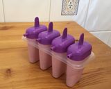 Foto do passo 2 de Gelado de pauzinho de morango e banana