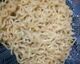 Foto langkah ke 1 dari resep Mie Goreng Jawa.