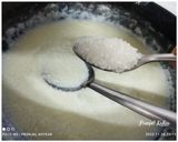 A picture of step 5 of Chikoo Kheer.