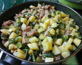 Foto del paso 3 de la receta: Fajitas de res con papas y chile poblano