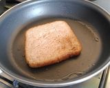 Foto del paso 3 de la receta: Tostadas francesas ricas y sanas! 😯😯😋😋🤤🤤😁