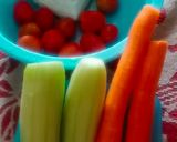 Foto langkah ke 1 dari resep Salad Sayur Sederhana ala anak kos.