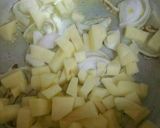 صورة لخطوة 1 من وصفة شوربه الفطر بالكريمه