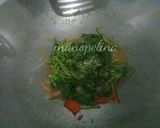 Foto langkah ke 4 dari resep 16. Tumis kangkung #BikinRamadanBerkesan.