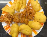 A picture of step 3 of Bhajiya Platter.