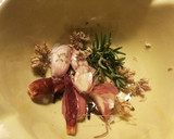 Foto del paso 3 de la receta: Chicharrillos en escabeche, de cúrcuma