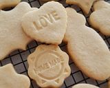 A picture of step 7 of Sugar Cookie (Plain - Before Dressing).