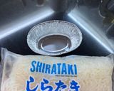 Foto langkah ke 1 dari resep Shirataki Salmon Mentai.